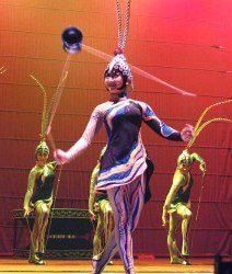 מתוך המופע. צילום: יח"צ