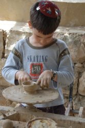 מוזיאון עין יעל-סדנאות לילדים ולכל המשפחה