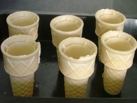 גביעים בתבנית